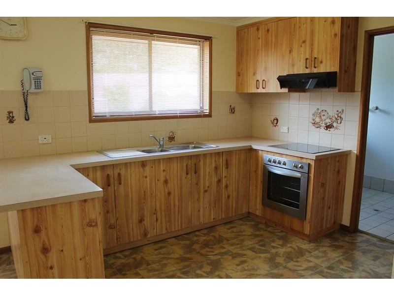 7 Berberick Ct, Thurgoona NSW 2640