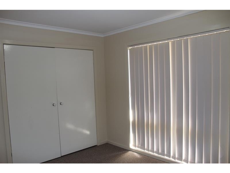 6/299 Kaitlers Rd, Lavington NSW 2641