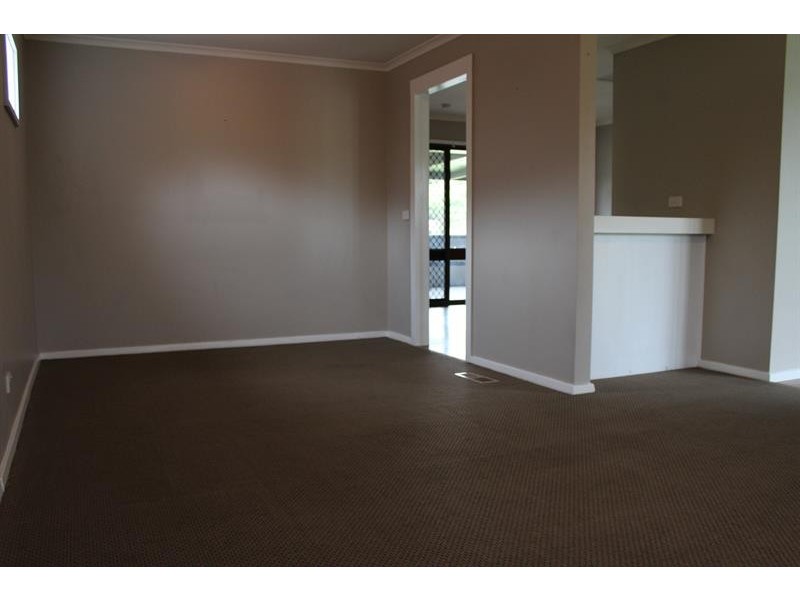 97 Feathertop Cct, Thurgoona NSW 2640