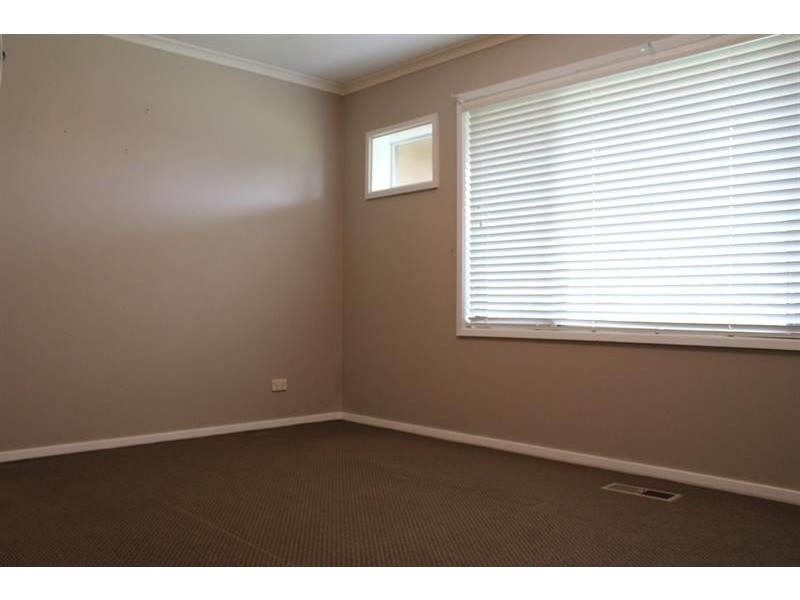 97 Feathertop Cct, Thurgoona NSW 2640