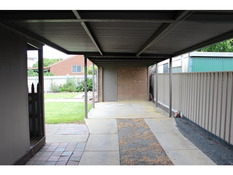 97 Feathertop Cct, Thurgoona NSW 2640