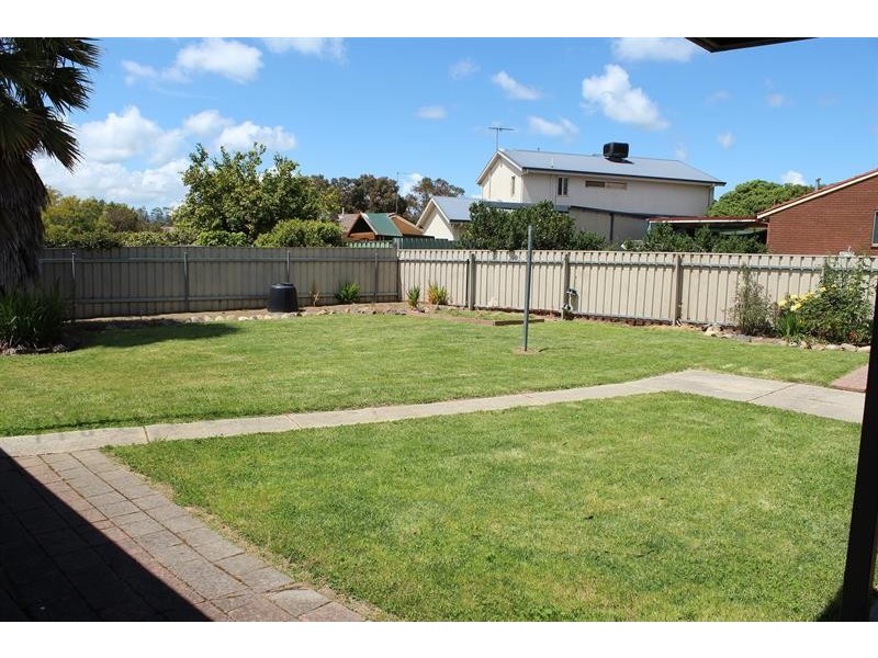 97 Feathertop Cct, Thurgoona NSW 2640