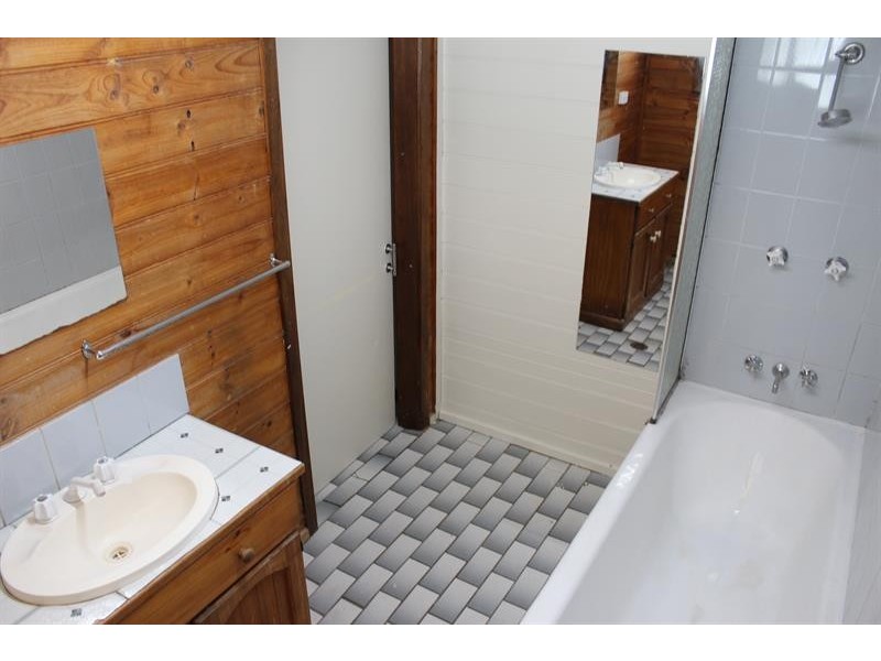 197 Cadell St, East Albury NSW 2640