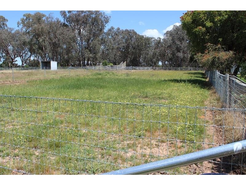 1 Margaret Street, Gerogery NSW 2642