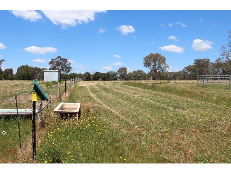 1 Margaret Street, Gerogery NSW 2642