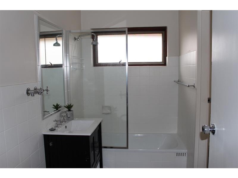 1/142 Alexandra Street, East Albury NSW 2640