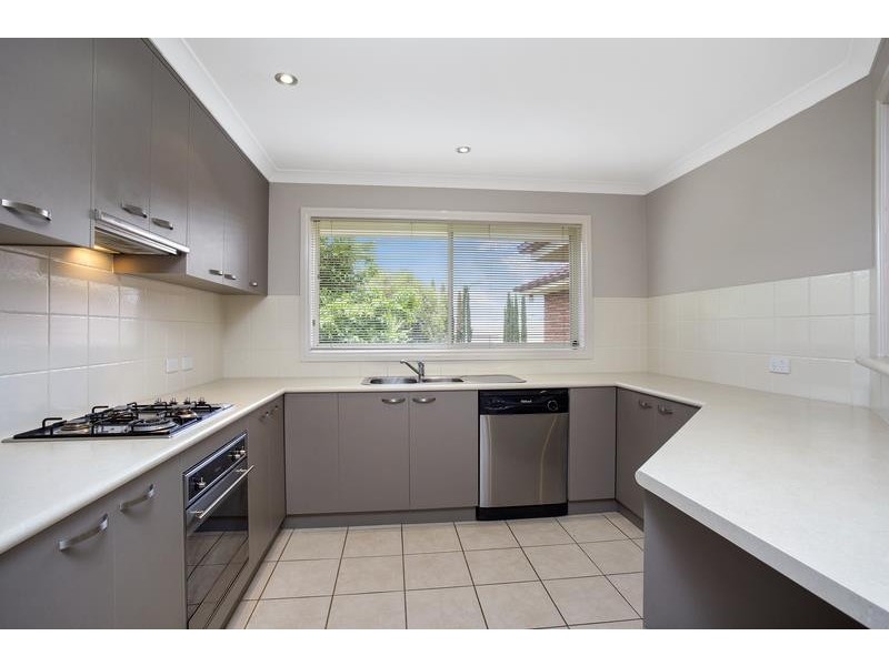 6 Almurta Ct, Lavington NSW 2641