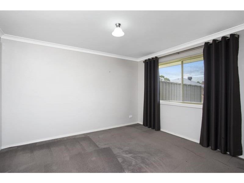6 Almurta Ct, Lavington NSW 2641
