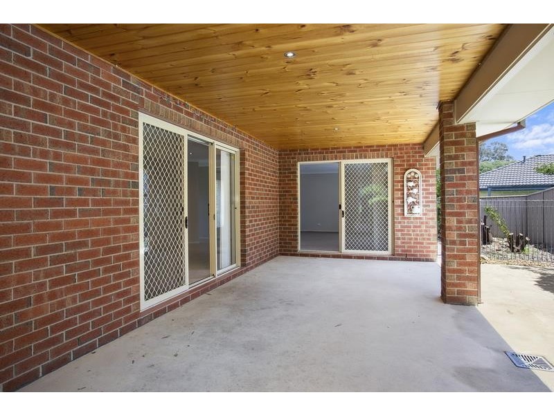 6 Almurta Ct, Lavington NSW 2641