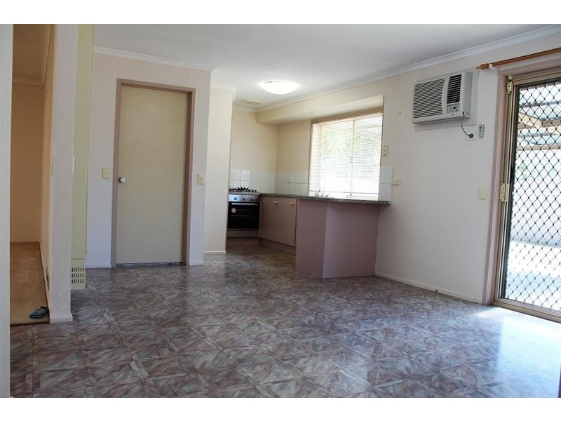 4 Sturtvale Court, West Albury NSW 2640