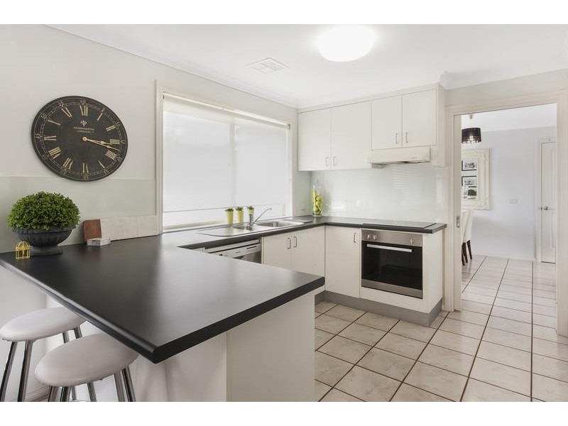 14A Worsley Pl, Lavington NSW 2641