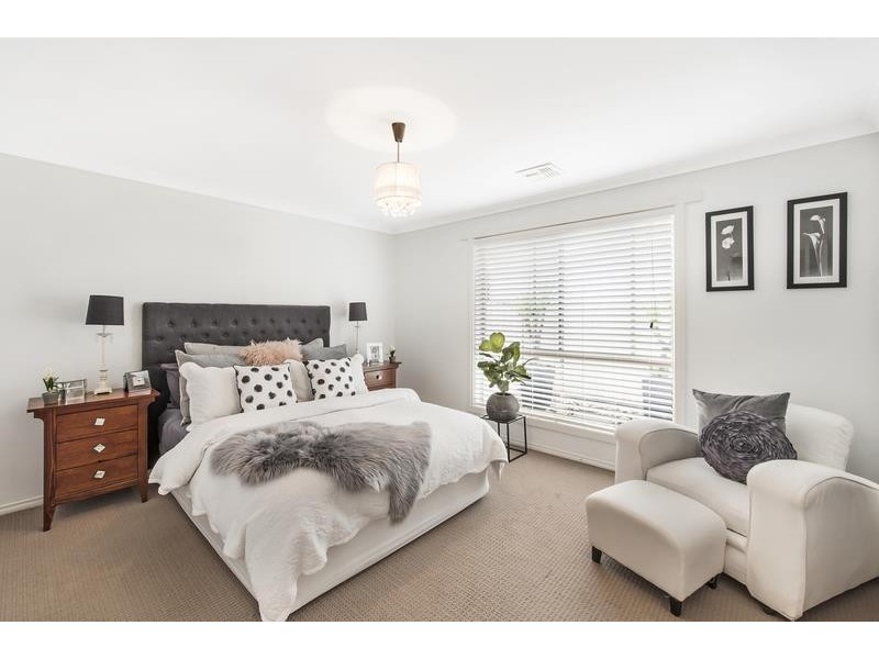 14A Worsley Pl, Lavington NSW 2641
