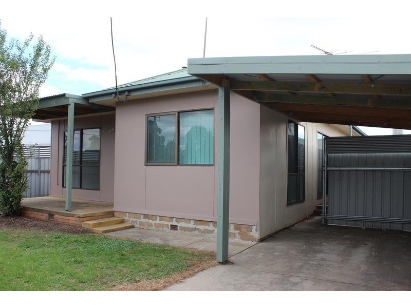 451 Wagga Road, Lavington NSW 2641
