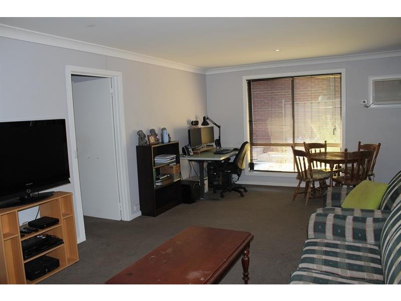 3/320 Kaitlers Rd, Lavington NSW 2641