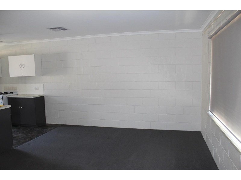 1/196 Plummer Street, South Albury NSW 2640