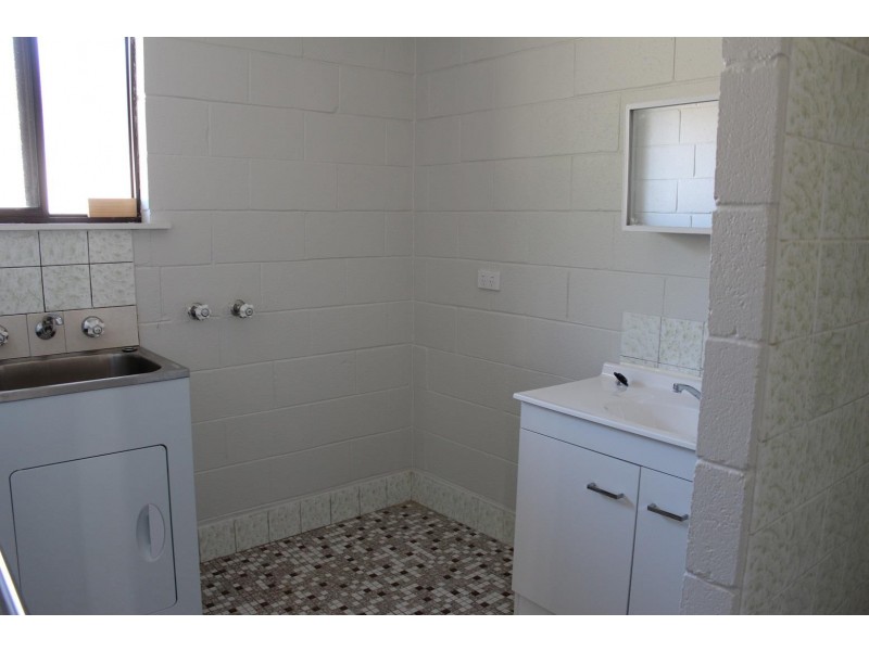 1/196 Plummer Street, South Albury NSW 2640