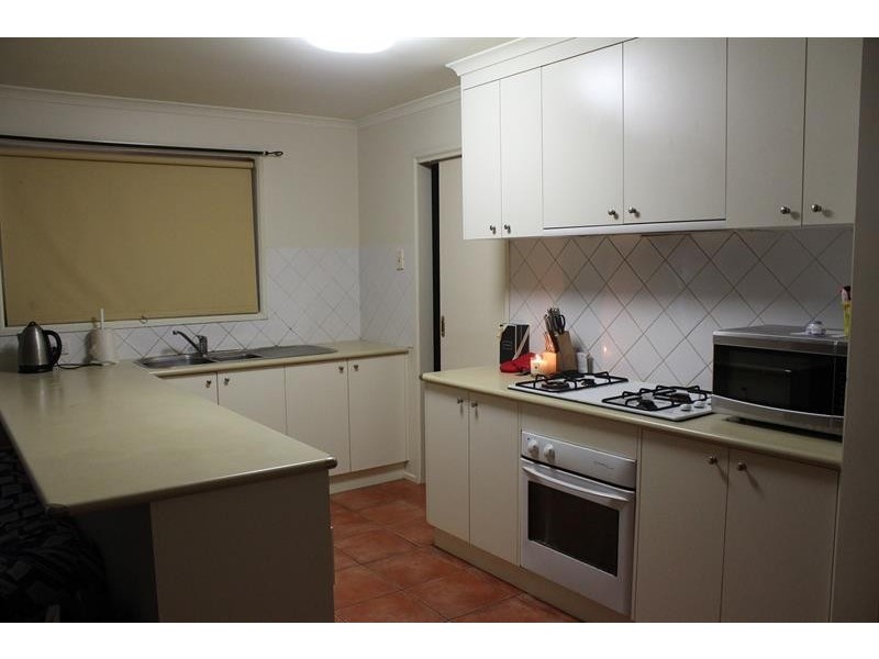 4 Arthur Worsley  Pl, North Albury NSW 2640