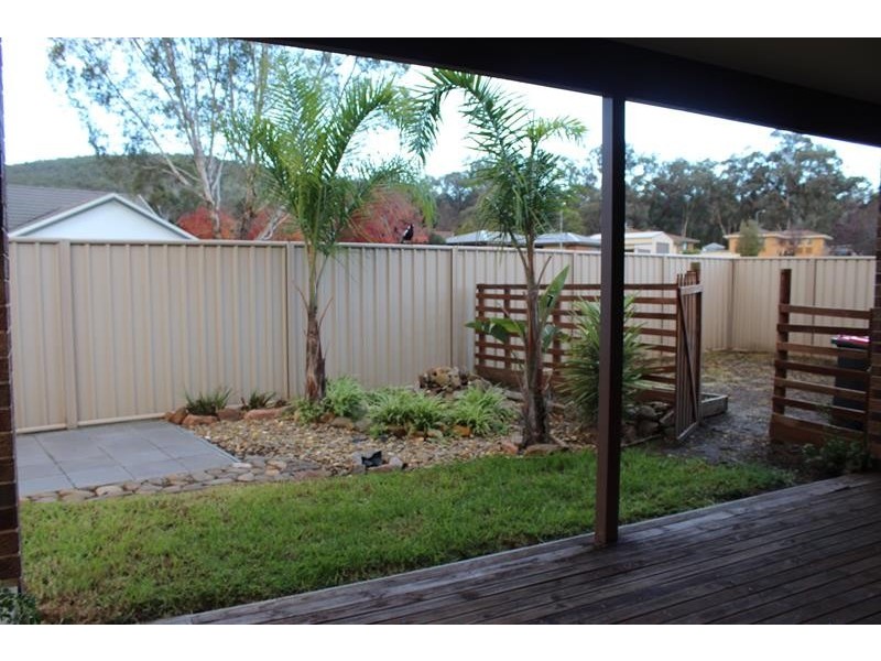 25 Kurrajong Cres, West Albury NSW 2640