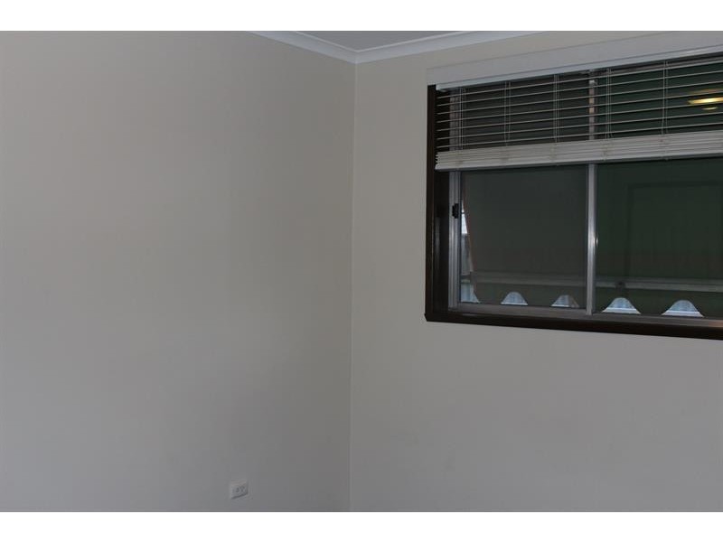 4/311 Moore St, Lavington NSW 2641