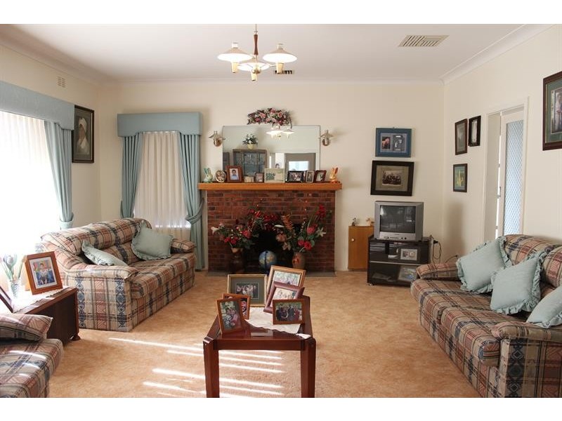 22 First St, Henty NSW 2658