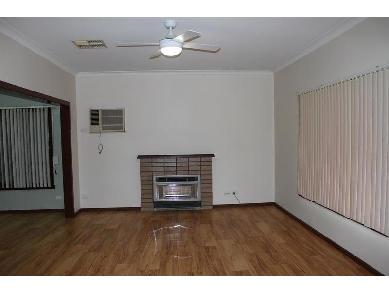 491 Kemp St, Lavington NSW 2641