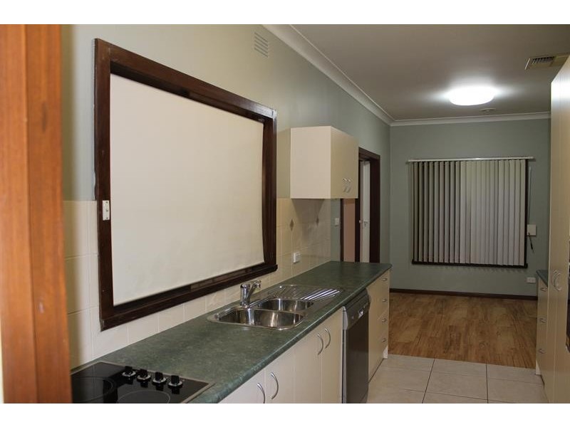 491 Kemp St, Lavington NSW 2641