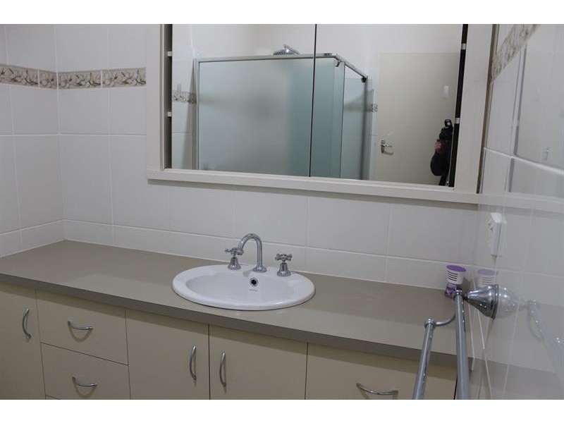 491 Kemp St, Lavington NSW 2641