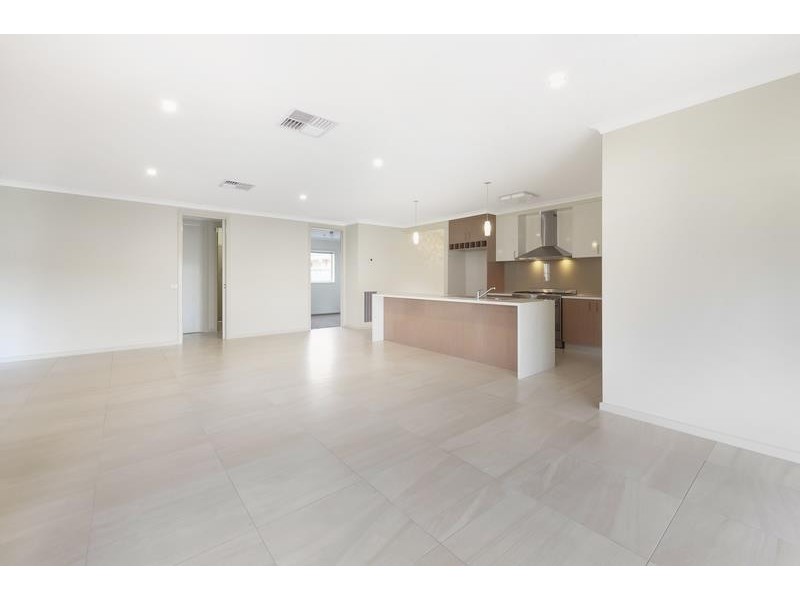 6 Anna Ct, North Albury NSW 2640