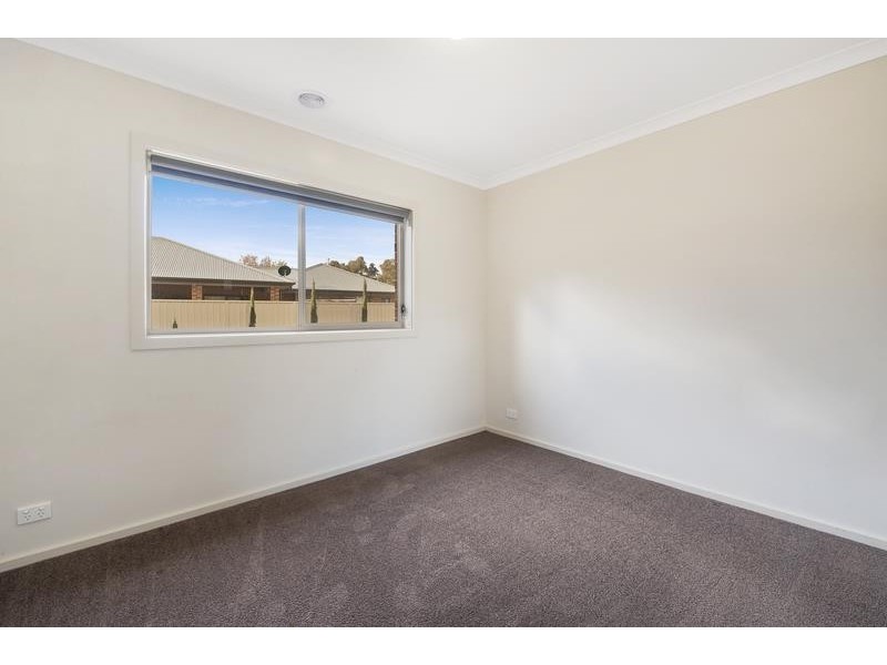 6 Anna Ct, North Albury NSW 2640
