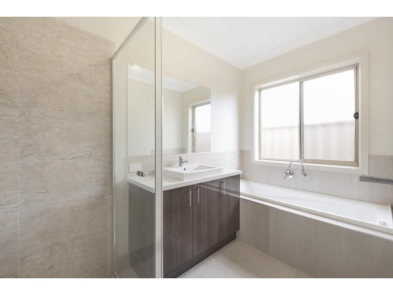 6 Anna Ct, North Albury NSW 2640