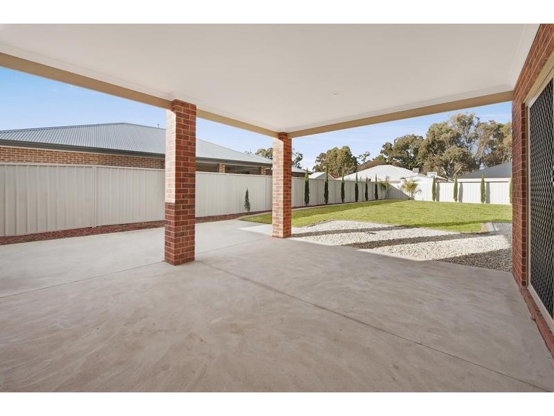 6 Anna Ct, North Albury NSW 2640