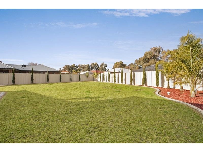 6 Anna Ct, North Albury NSW 2640