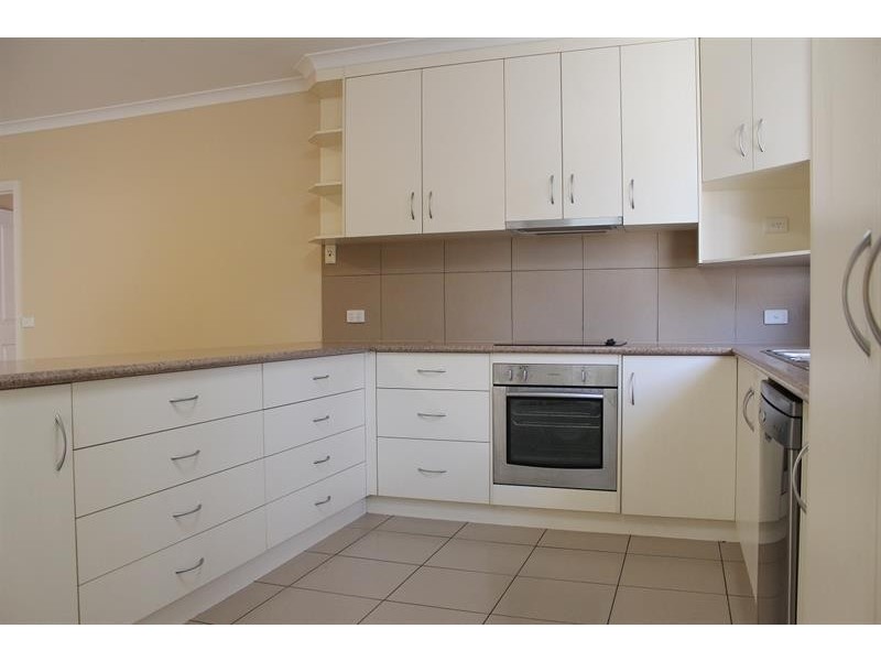 1/392 Tarakan Avenue, North Albury NSW 2640