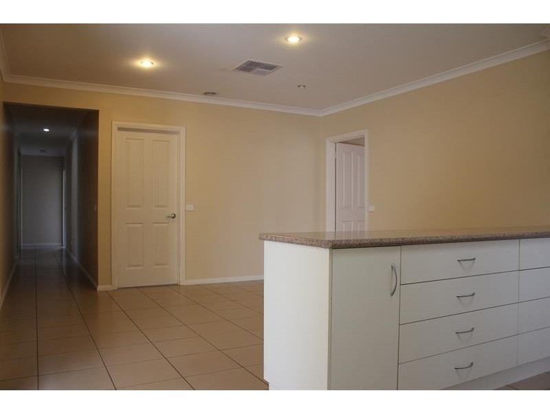 1/392 Tarakan Avenue, North Albury NSW 2640