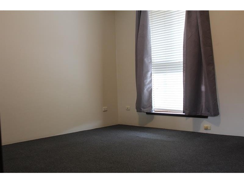 4/311 Moore Street, Lavington NSW 2641