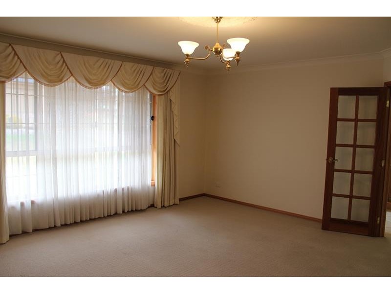 10 Briese Ct, Thurgoona NSW 2640