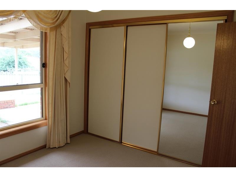 10 Briese Ct, Thurgoona NSW 2640