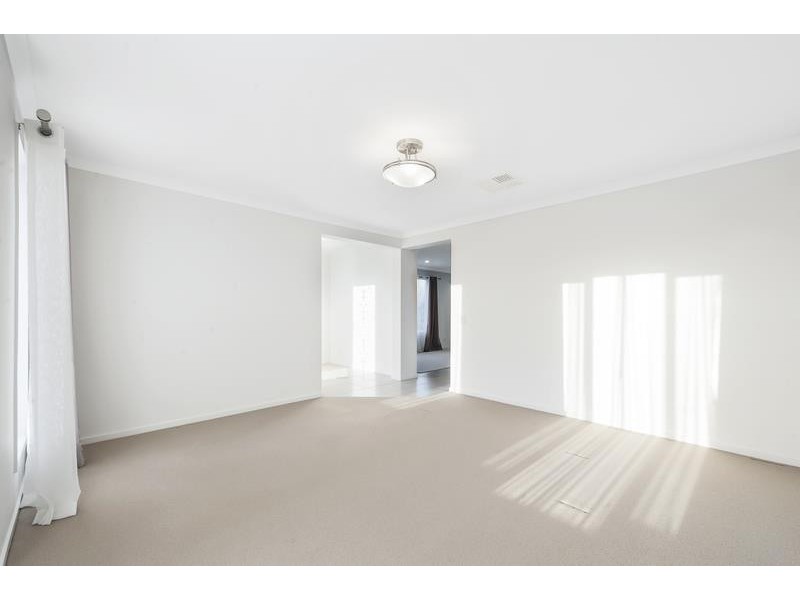 8 Ebenezer Ct, Walla Walla NSW 2659