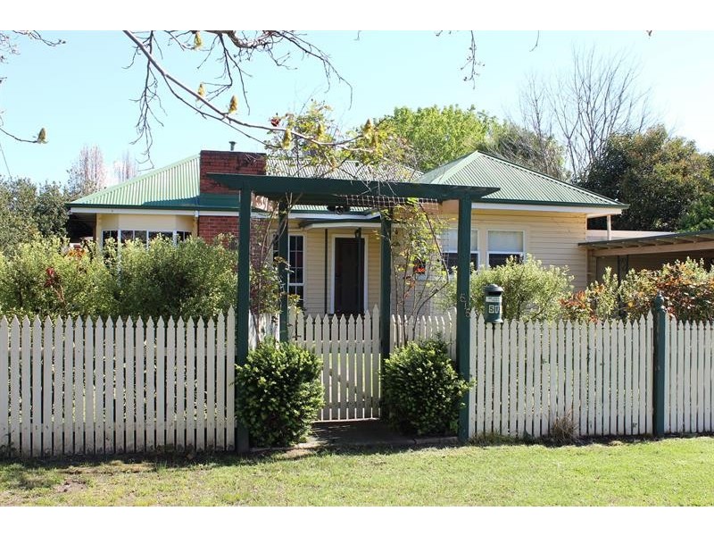515 Nathan Ave, Albury NSW 2640