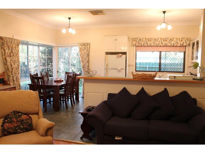 515 Nathan Ave, Albury NSW 2640