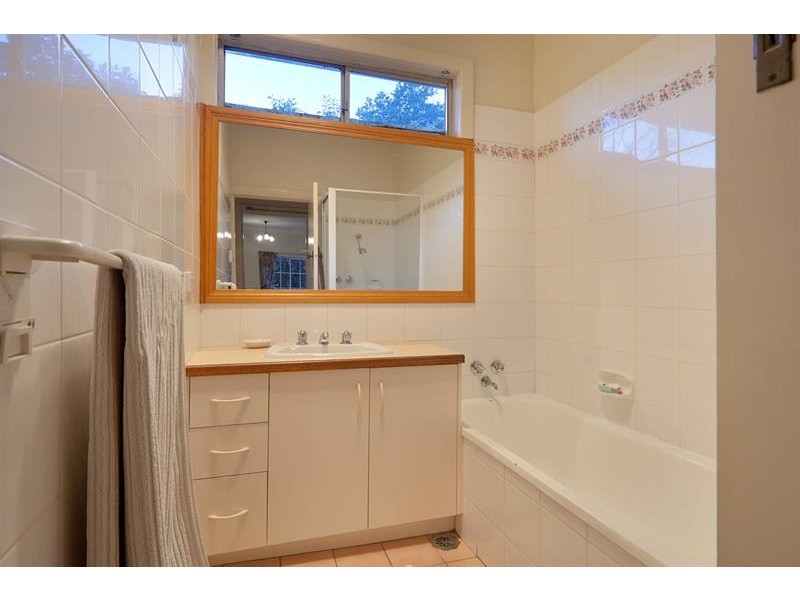 515 Nathan Ave, Albury NSW 2640