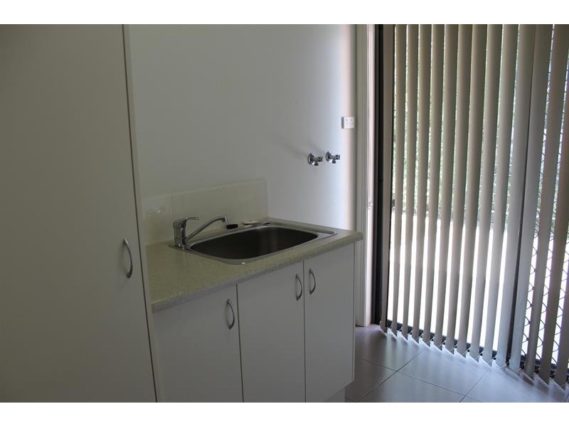 8 Bruno  Pl, Lavington NSW 2641