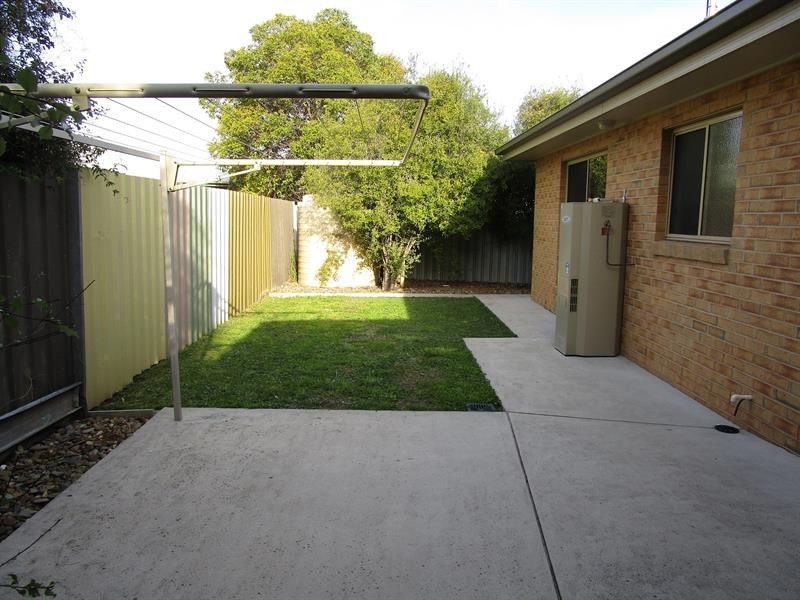 2/392 Tarakan Ave, North Albury NSW 2640