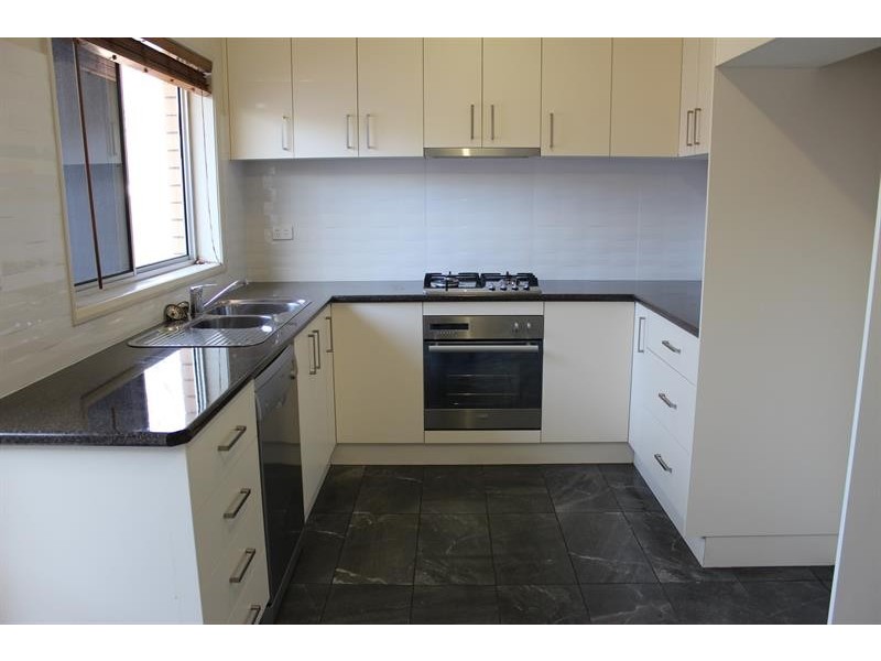 1/483 Urana Rd, Lavington NSW 2641