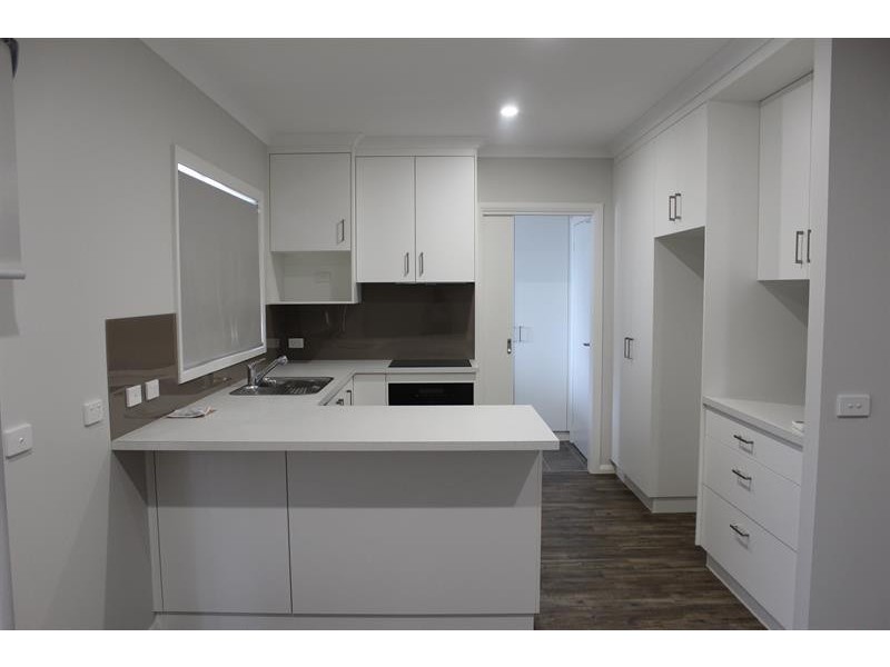 509 Kotthoff St, Lavington NSW 2641