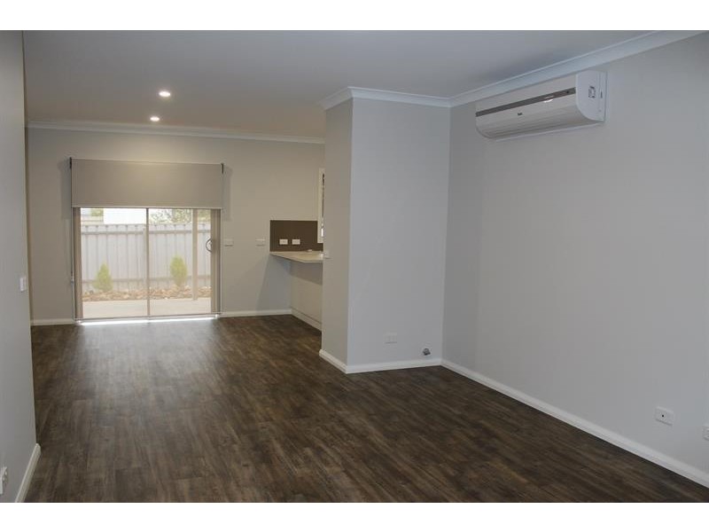 509 Kotthoff St, Lavington NSW 2641