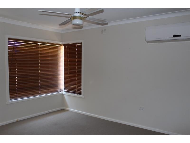 1/539 Hague St, Lavington NSW 2641