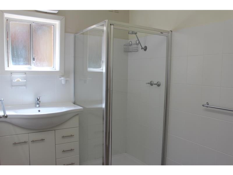 1/539 Hague St, Lavington NSW 2641