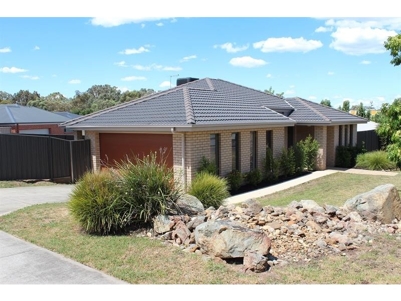 12 Severin  Ct, Thurgoona NSW 2640