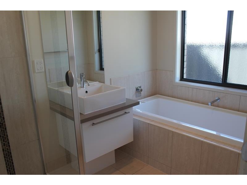 12 Severin  Ct, Thurgoona NSW 2640